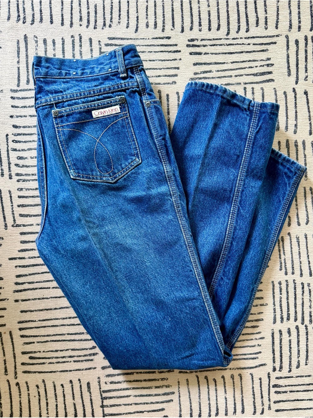 Vintage Calvin Klein Women's Dark Blue Straight Leg Jeans